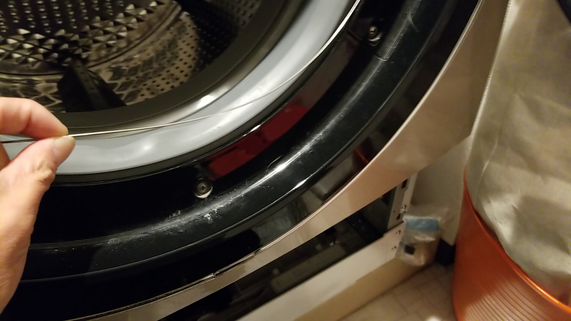 名古屋市中川区日立ドラム洗濯機水漏れ修理